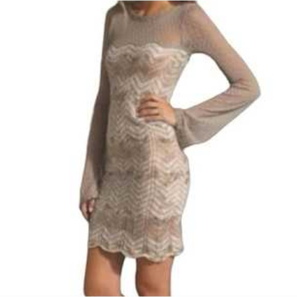 Free People Chevron Knit Longsleeve
Mini Dress size M NWOT